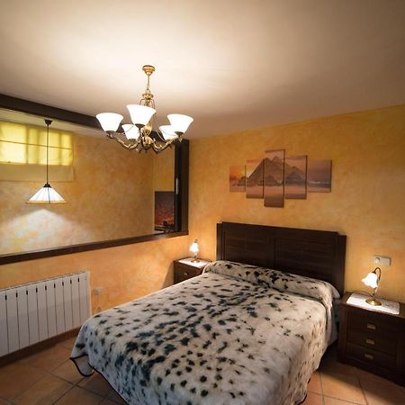 Hostal Rural Los Telares 파스트라나 외부 사진