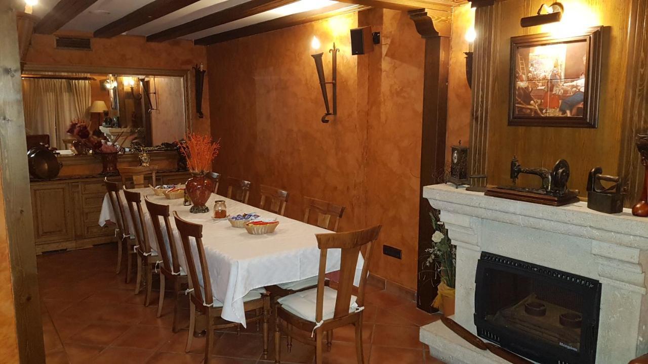 Hostal Rural Los Telares 파스트라나 외부 사진